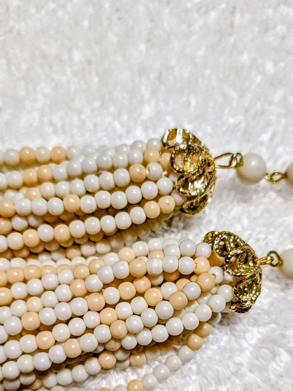 Vintage Japan Multi Strand Cream/Tan Beaded Necklace Gold Filigree 18" - Picture 6 of 9